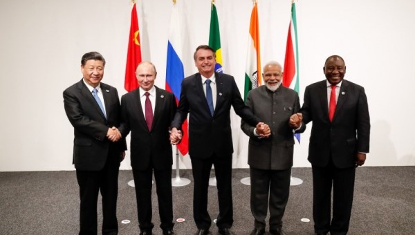 Quad, BRICS và cuộc chiến quyến rũ Ấn Độ
