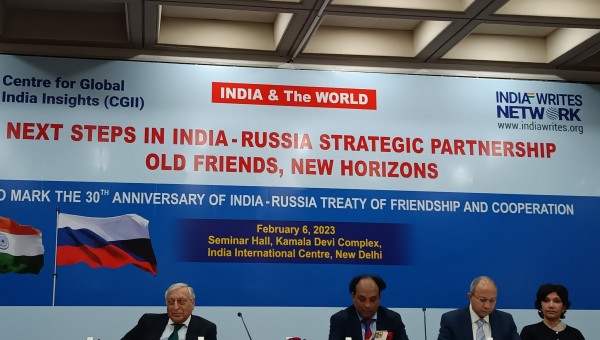 Quan hệ Nga Ấn chịu áp lực dẫn đến sự gián đoạn do lệnh trừng phạt