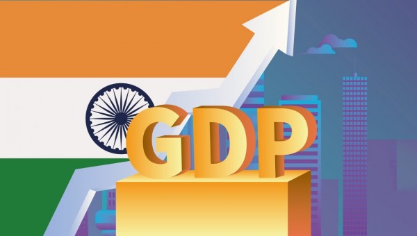 Tăng trưởng GDP Ấn Độ vượt Trung Quốc dù giảm 4,4% trong quý trước