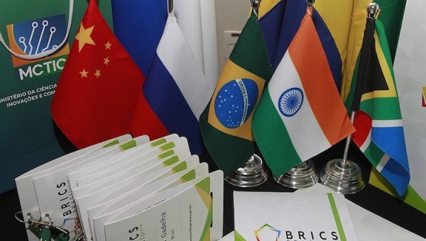 Khả năng của BRICS trong ứng phó với quy tắc sử dụng đồng đô la mạnh