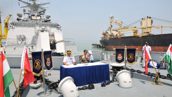Hai tàu khu trục của Hải quân Ấn Độ ghé thăm thành phố Đà Nẵng