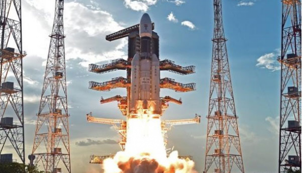 Ấn Độ phóng tàu thăm dò Mặt Trời sau khi hạ cánh thành công lên Mặt Trăng