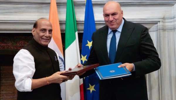 Ấn Độ và Italy ký thỏa thuận hợp tác quốc phòng