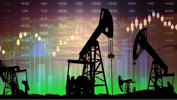 Giá dầu tăng làm phức tạp thêm cuộc chiến chống lạm phát toàn cầu