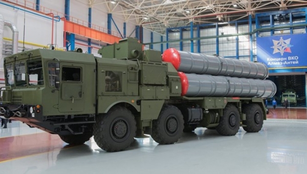 Mỹ khuyên Ấn Độ nên mua tên lửa S-400 của Nga