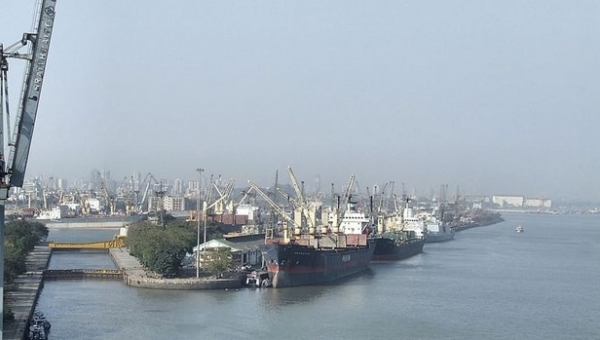 Ấn Độ bác đề nghị của Mỹ về việc cấm tàu Nga cập cảng Mumbai