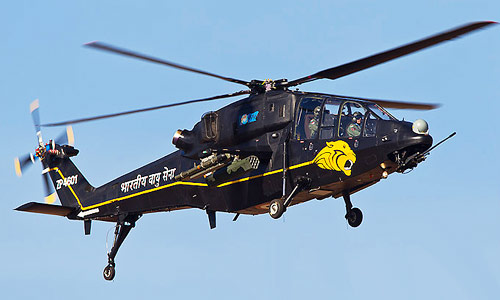 Ấn Độ thử thành công trực thăng tấn công hạng nhẹ tự chế tạo