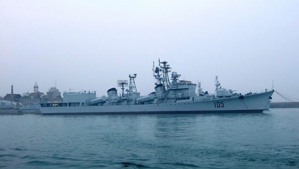 Tàu khu trục Jinan của Trung Quốc cập cảng Mumbai Ấn Độ