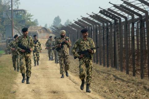 Ấn Độ và Pakistan lần đầu thảo luận về tình hình biên giới