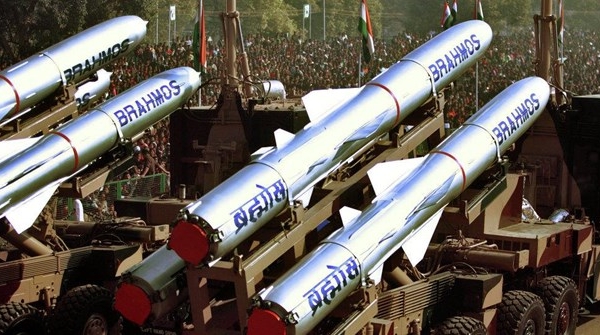 Nga - Ấn Độ hợp tác tăng tầm bắn của tên lửa BrahMos