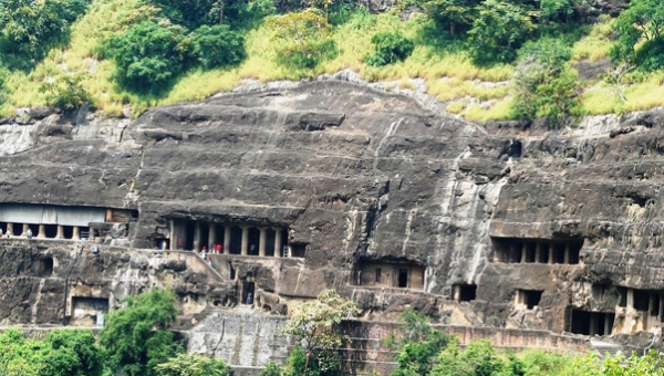 Di sản văn hóa thế giới: Quần thể hang động Phật giáo Ajanta