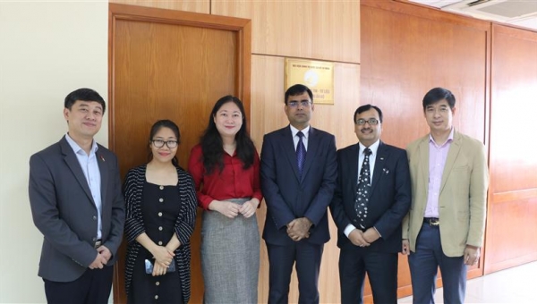 Trung tâm Nghiên cứu Ấn Độ tiếp và làm việc với đoàn Đại sứ quán Ấn Độ tại Việt Nam