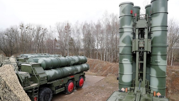 Nga 'tiễn' tên lửa S-400 sang Ấn Độ, Mỹ sẽ áp lệnh trừng phạt?