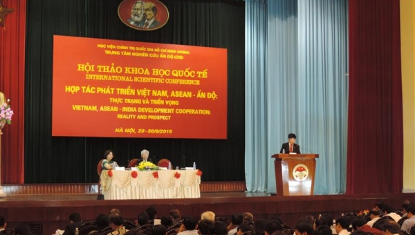Báo cáo tổng thuật tại Hội thảo khoa học quốc tế "Hợp tác phát triển Việt Nam, ASEAN - Ấn Độ: Thực trạng và Triển vọng" của PGS. TS. Lê Văn Toan, Giám đốc Trung tâm Nghiên cứu Ấn Độ (Phần 2)