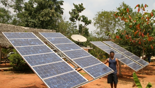 Ấn Độ mở rộng lĩnh vực năng lượng Mặt trời cho đầu tư nước ngoài