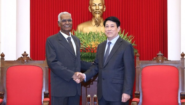 Đảng Cộng sản Ấn Độ luôn quan tâm, theo dõi quá trình xây dựng chủ nghĩa xã hội của Việt Nam