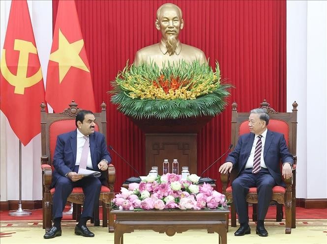 Tổng Bí thư Tô Lâm tiếp Chủ tịch Tập đoàn Adani, Ấn Độ