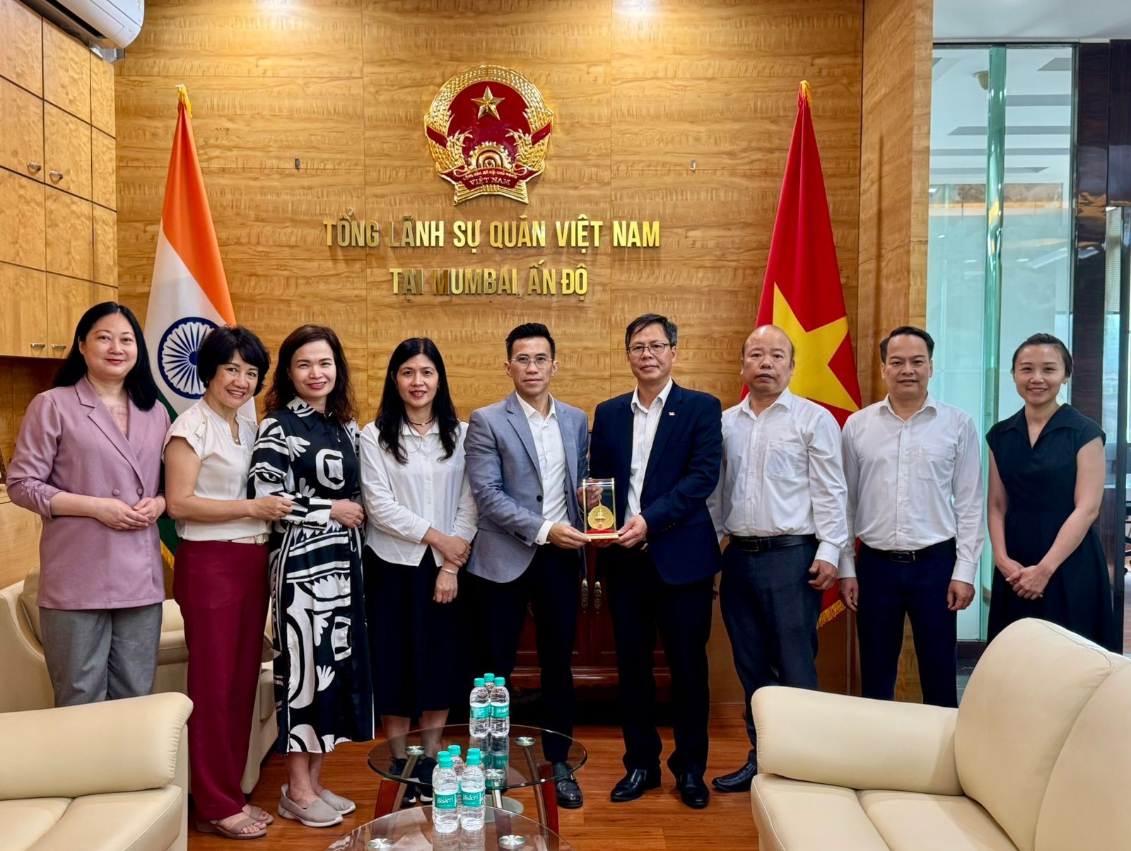 Đoàn Học viện Chính trị Quốc gia Hồ Chí Minh thăm và làm việc tại Mumbai, Ấn Độ