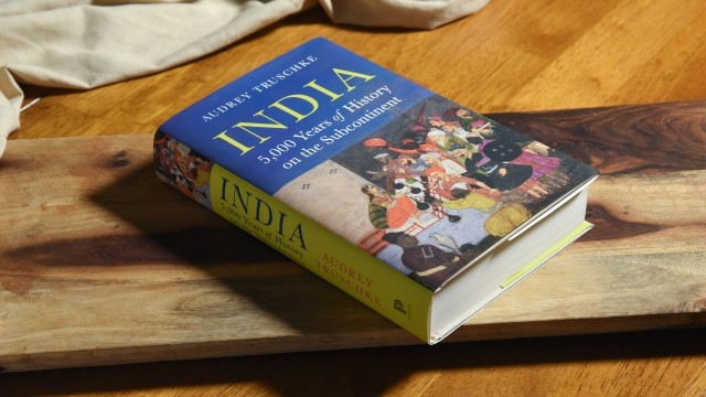 Giới thiệu sách: Ấn Độ: 5.000 Năm Lịch Sử trên Tiểu Lục Địa Ấn Độ (India: 5,000 Years of History on the Subcontinent)