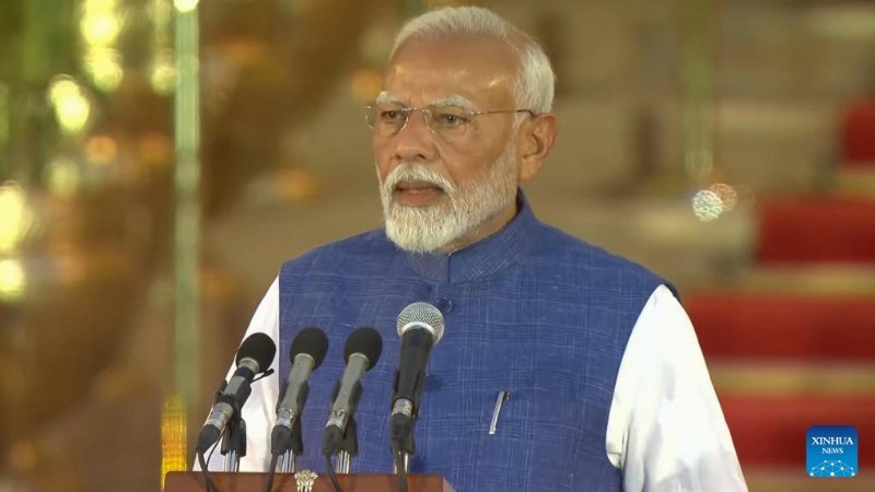 Bức tranh hợp tác nhiều màu sắc