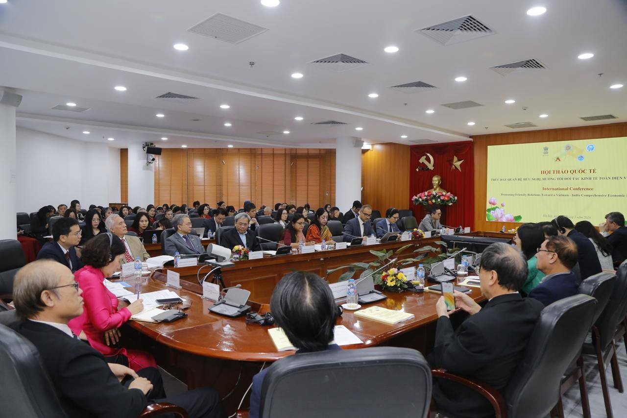 Trung tâm Nghiên cứu Ấn Độ tham dự Hội thảo “Thúc đẩy quan hệ hữu nghị, hướng tới đối tác kinh tế toàn diện Việt Nam - Ấn Độ”