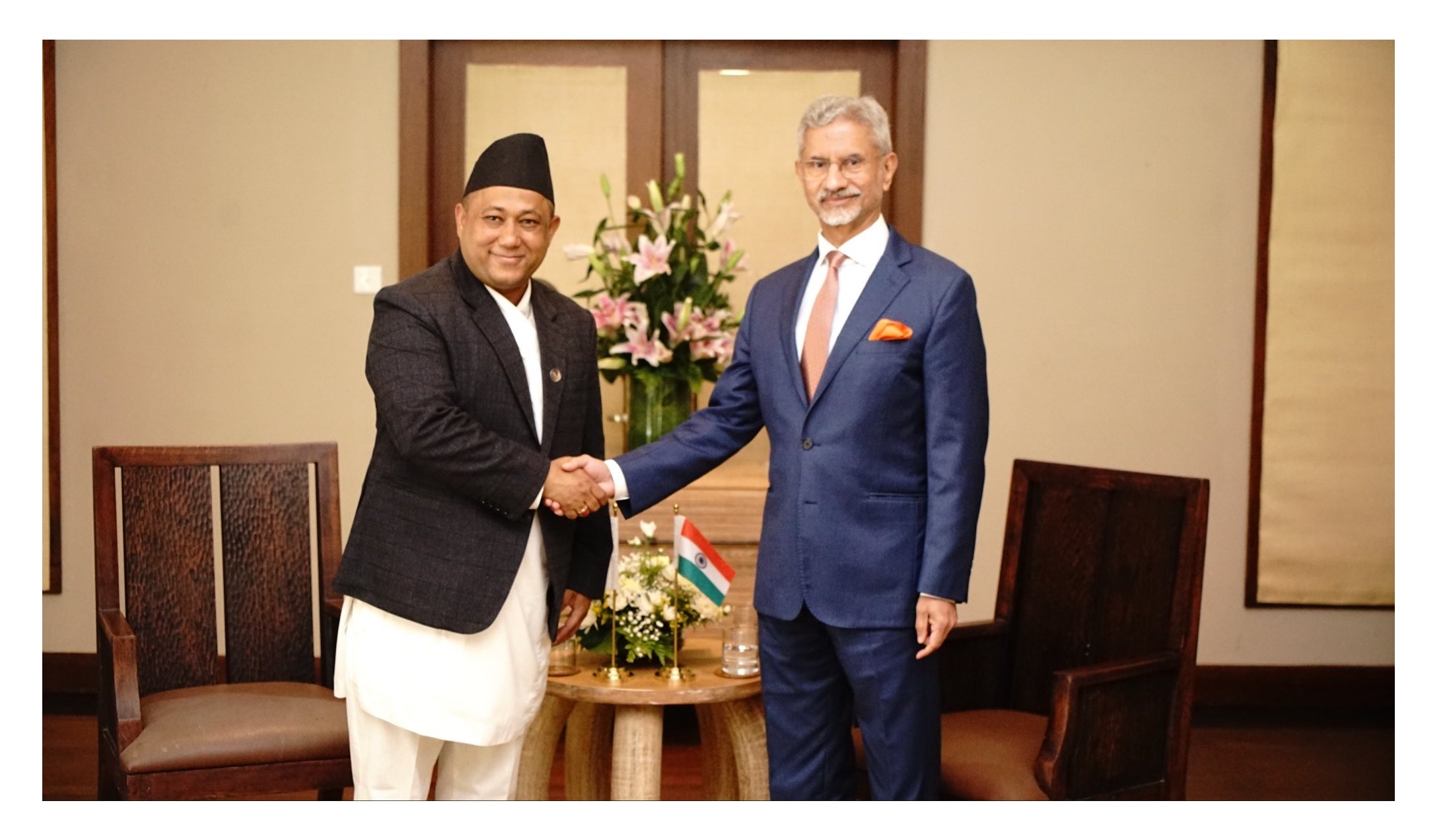 Ngoại trưởng Nepal thăm chính thức Ấn Độ, thúc đẩy hợp tác phát triển và năng lượng