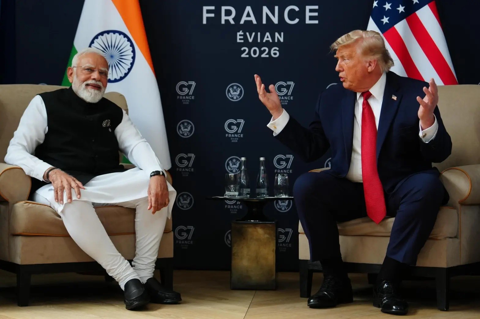 Thủ tướng Modi và Tổng thống Trump gặp nhau tại Pháp, bàn về thương mại, an ninh và Trung Đông