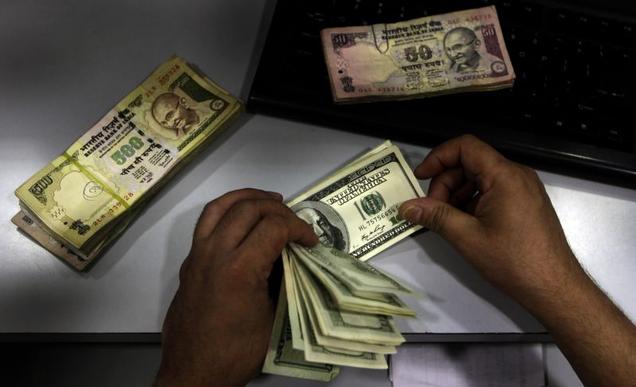 IMF: Các công ty Ấn Độ dễ bị tổn thương trước đồng USD mạnh